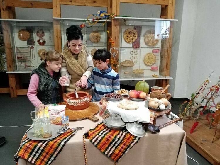 Хлябът събра музея в Смолян с училище "Българче" от Хайделберг в Германия