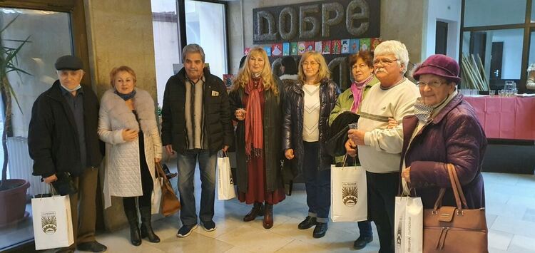 Наградиха победителите в конкурса "Коледа 2021"