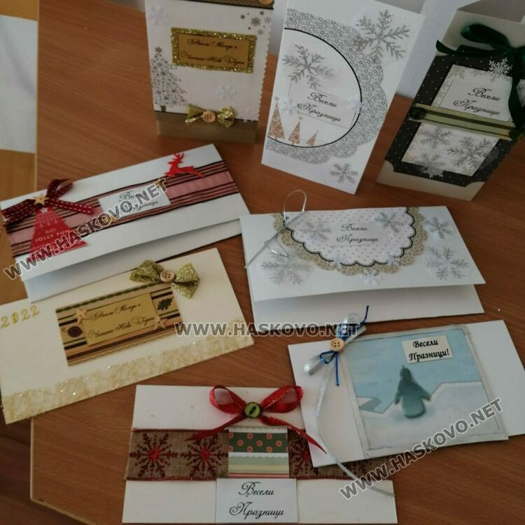 Учениците от Конуш се включват в базара за Гого с коледни ръкоделия