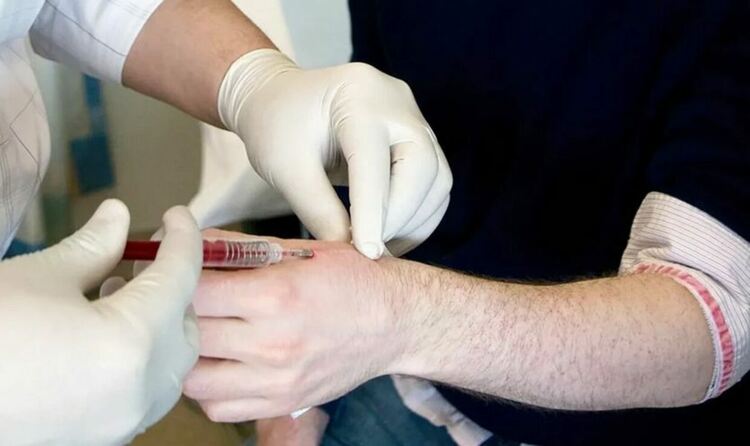 В Швеция започнаха да поставят чипове на ваксинираните срещу COVID-19