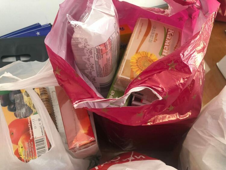 Живеещите в Дома за стари хора във Фатово бяха зарадвани в навечерието на празниците