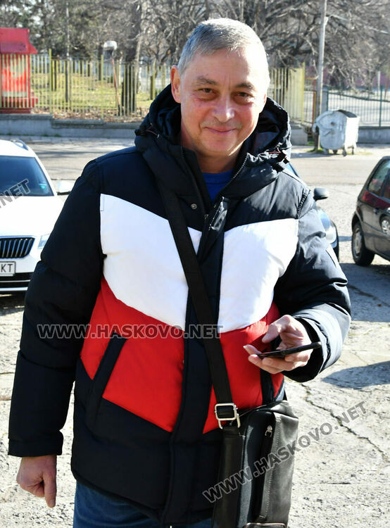 Емил Михайлов