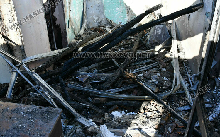 Семейство остана без дом за Коледа след пожар