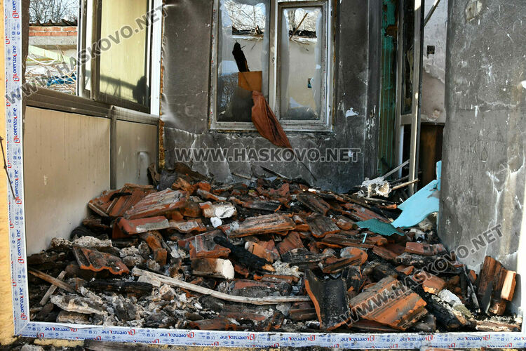 Семейство остана без дом за Коледа след пожар