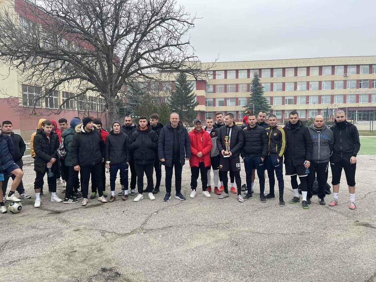 "Свежо отборче" спечели футболния турнир
