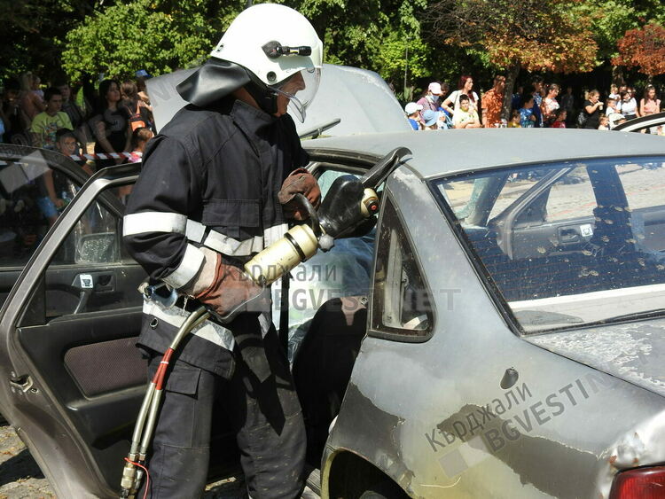 10 катастрофи възникнаха през празниците в областта, пострадали са 11 души