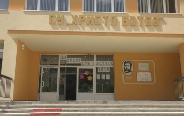 Учениците в Чепинци с първи крачки в журналистиката