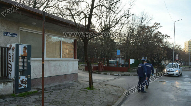 Охранител почина в кабинка на хасковска болница