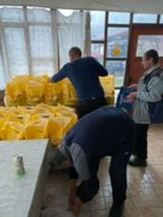 Нуждаещи се от Смилян бяха зарадвани с подаръци от Офроуд клуба в селото