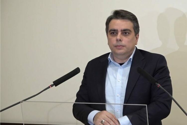 Бюджетът за 2022 г. ще бъде внесен в парламента до края на януари