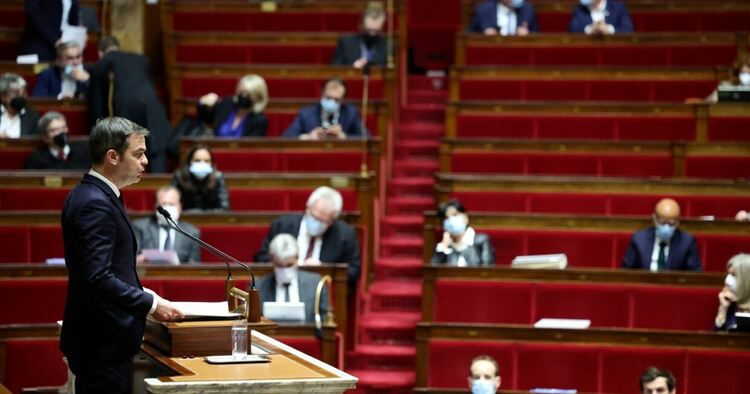 Френският проект за ваксинационни пропуски е блокиран в парламента