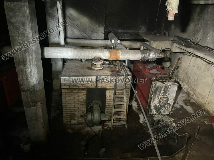 Пожар избухна в котелно на училище, евакуираха учениците