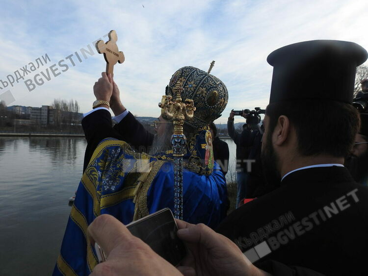 Хвърлянето на кръста