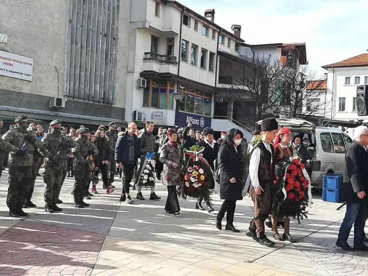 Смолян почете 174-тата годишнина от рождението на Христо Ботев