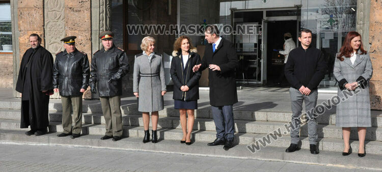 Богоявленски водосвет на бойните знамена в Хасково
