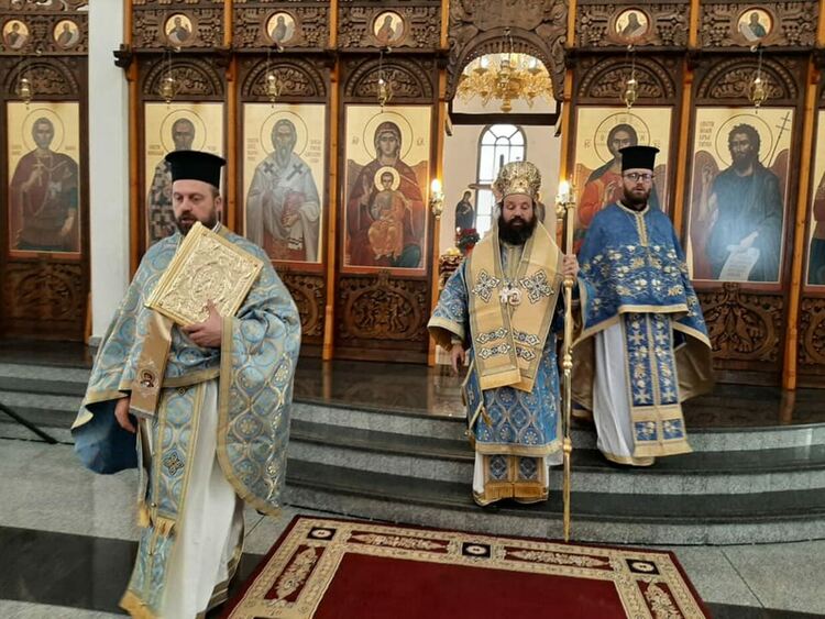 12 смелчаци нагазиха водите на р.Черна за Божия кръст, улови го 31-годишен смолянчанин