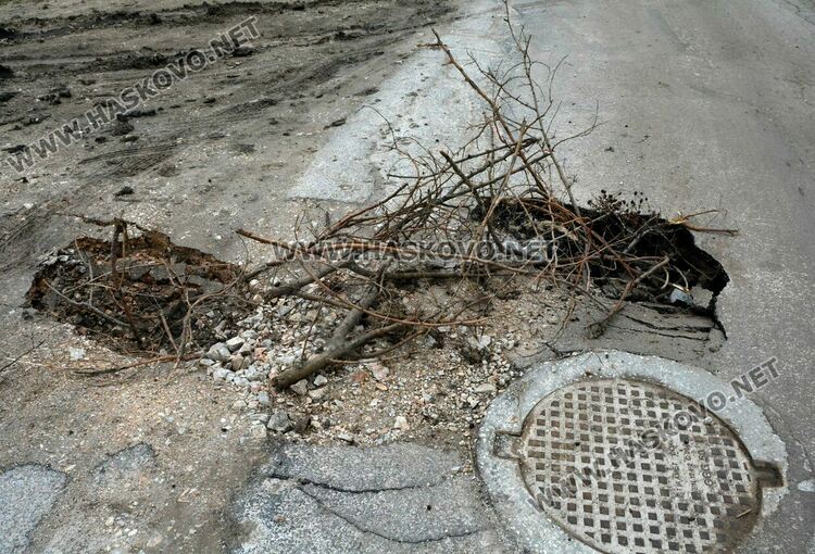Хасковлия сигнализира за пропаднала улица след положена нова канализация