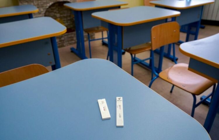 От понеделник започва тестване на учениците за ковид