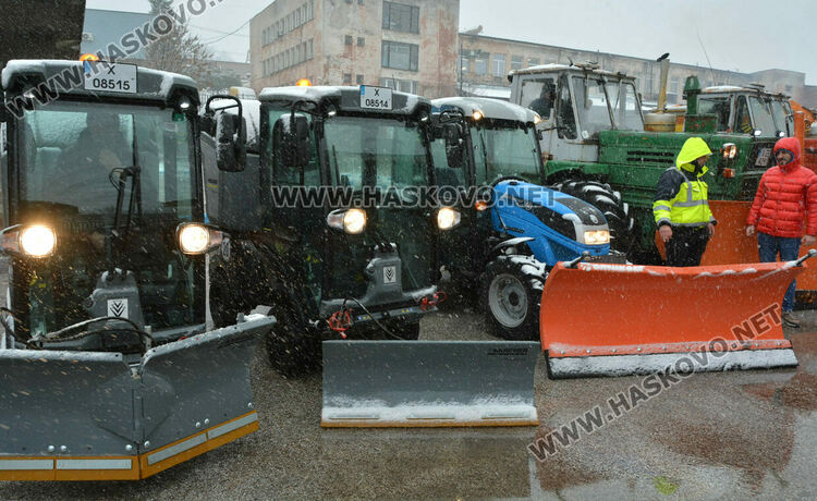 &bdquo;Екопрогрес&ldquo; в готовност да чисти снега в Хасково