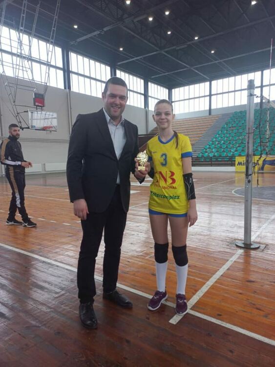 В зала „Борис Гюдеров“ започна юбилейната година за волейбола в Перник