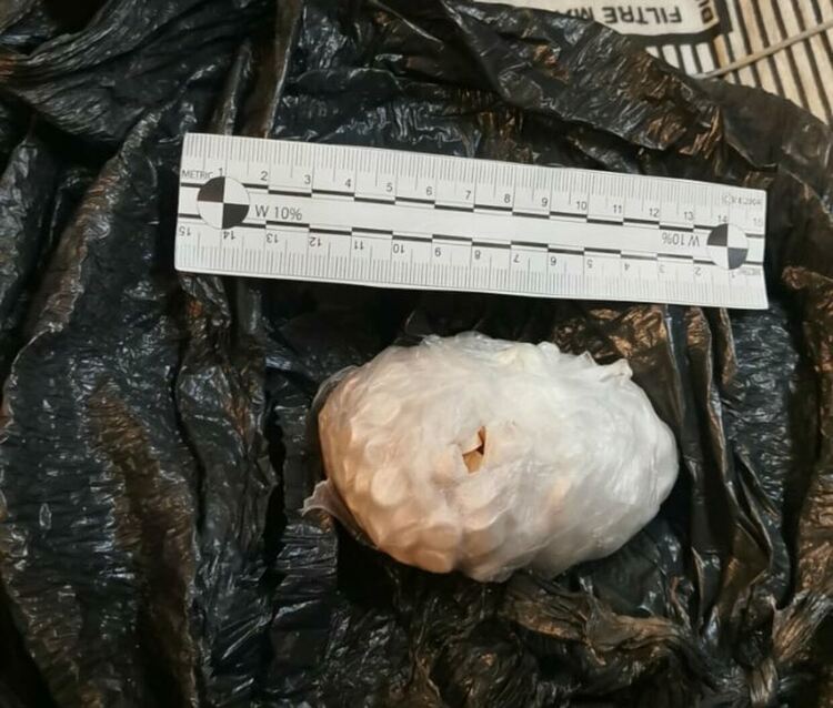 Арестът се напълни след акция за дрога