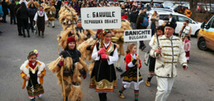 Фестивалът „Сурва“ се проведе в София (ВИДЕО)