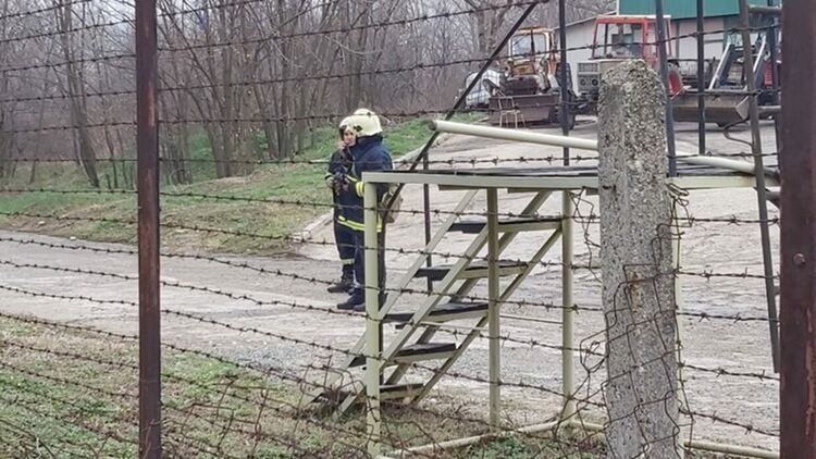 Арсенал спира работа за месец заради скъпия ток