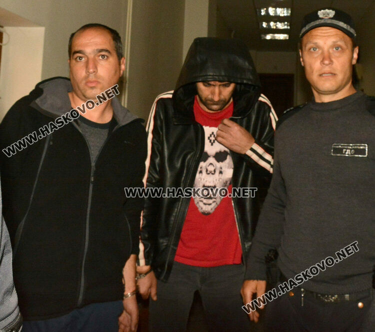 Селман Йоздемир (вляво)