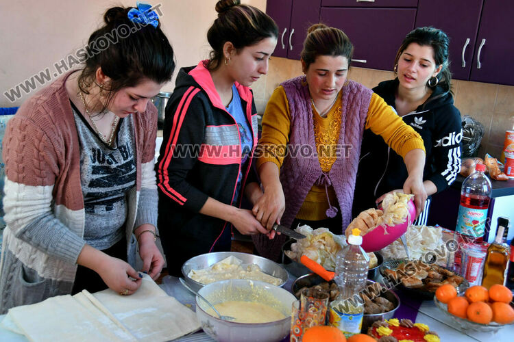 Калайджии от Хасковско се подготвят да посрещнат ромската Нова година