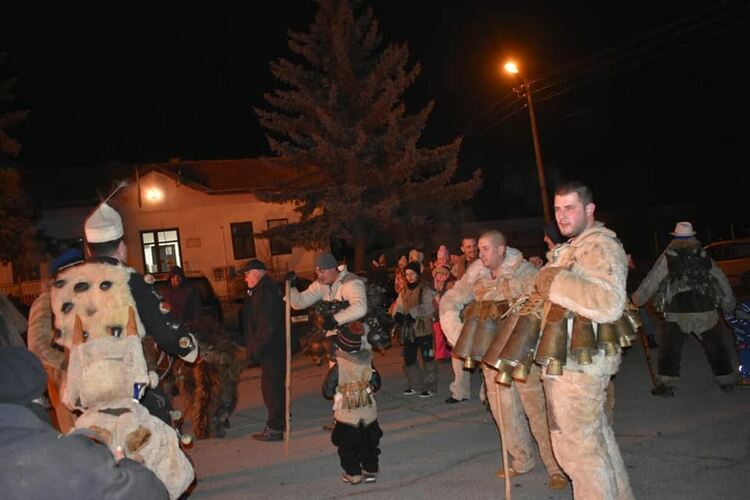 Пъстър бе празникът и в село Зидарци