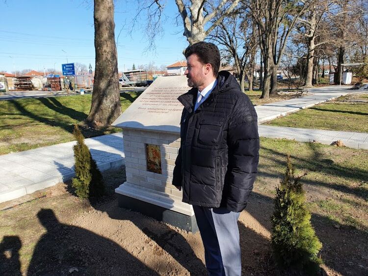 В Бяла река отбелязаха 144 години свобода с откриване на паметна плоча