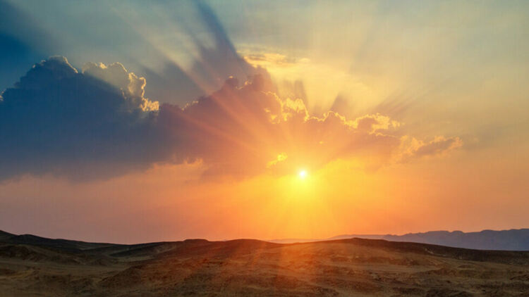 Слънчево, но по-студено във вторник