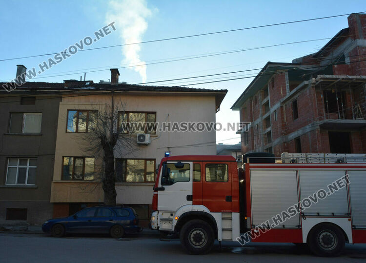 Изпуши комин на двуетажна къща в Хасково