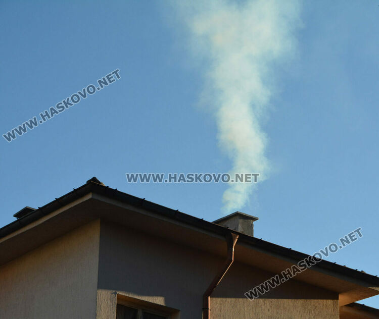 Изпуши комин на двуетажна къща в Хасково