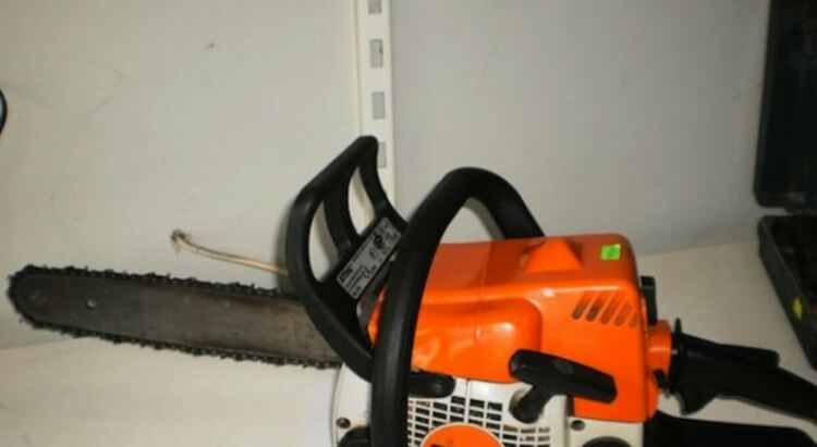 Пенсионер заплаши с убийство чрез моторен трион свои съседи