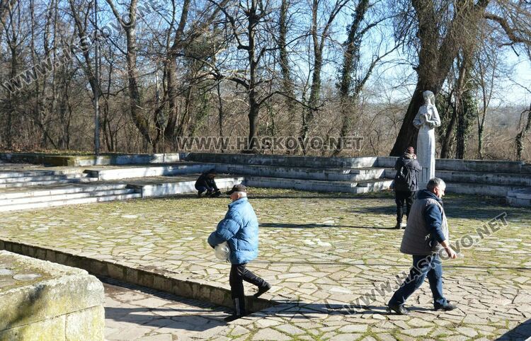 Сигнал от Харманли до министъра на културата за рушащия се паметник на Изворът на Белоногата