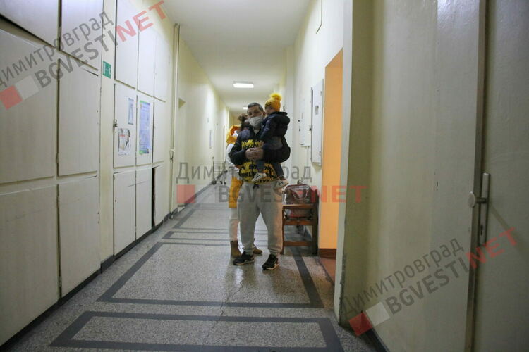 Пациенти с направления не бяха обслужвани от рентгена в димитровградската болница