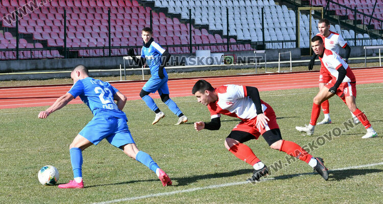“Саяна Хасково” записа равенство срещу “Гигант” на “Ямача”