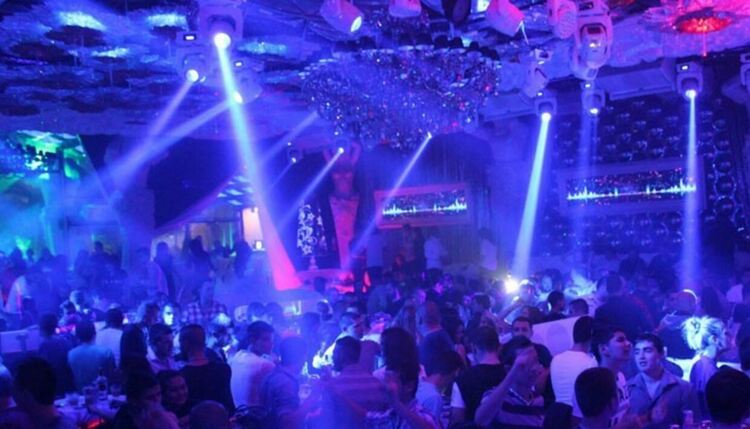 Клубове, барове и дискотеки ще бойкотират ограничителната заповед на столичната РЗИ