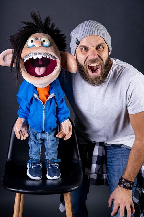 Димитър Иванов-Капитана и  AJ TikTok-a