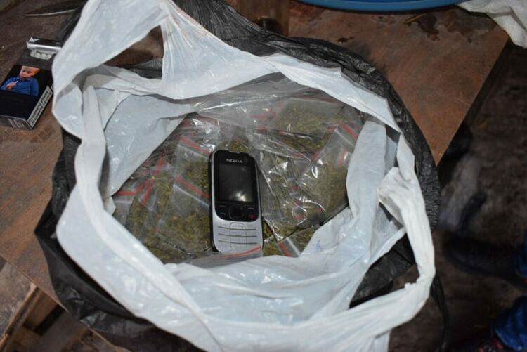 Спипаха петима дилъри на дрога в Димитровград