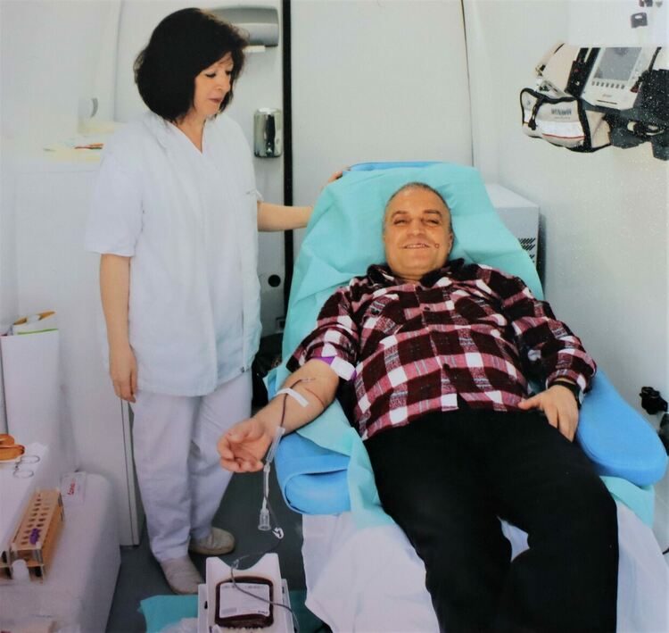 Алимехмед Ахмед от Ардино дари за 34-път безвъзмездно кръв