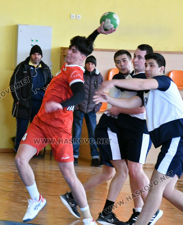 Младежите на „Асти 91“ с две победи в Националната лига