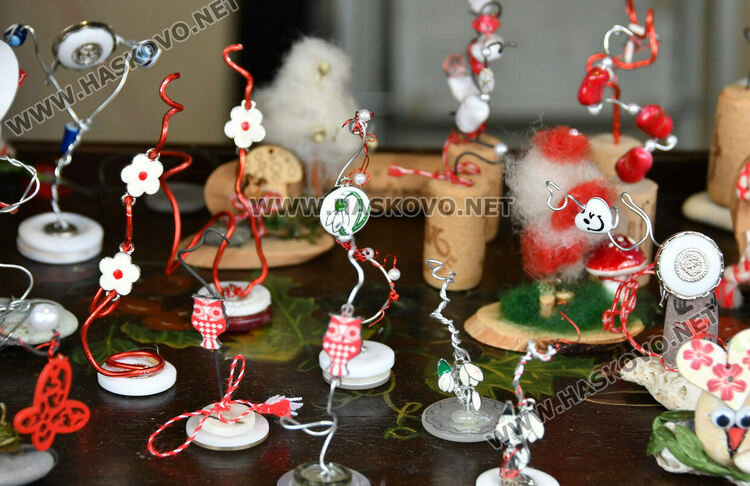 Арт мартеници сред първите на базара  в центъра на Хасково