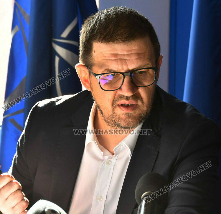 Необходим е механизъм за оценка на мигрантите като сито за интерграцията им