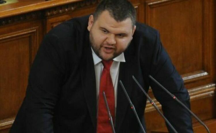 МВР настоява за сваляне на депутатския имунитет на Делян Пеевски 