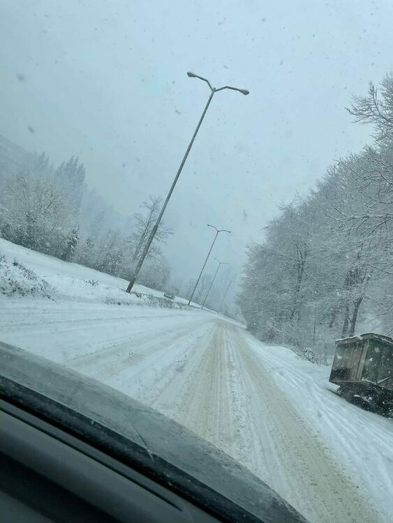 Зимата се върна: червен код за обилни снеговалежи