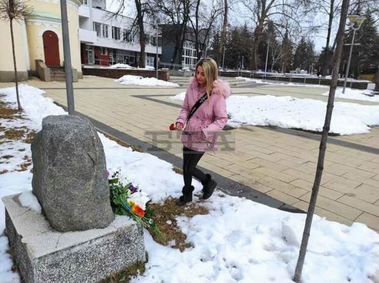 Перничани се поклониха пред жертвите на комунистическия режим