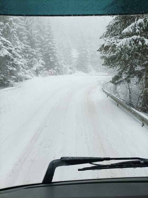 Зимата се върна: червен код за обилни снеговалежи