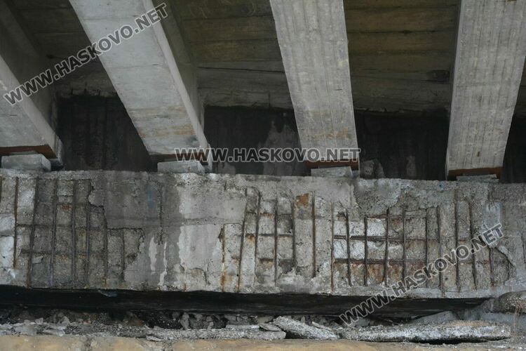 Хасковлия: Мазилка пада от детелината в „Орфей“. Общината: Няма опасност